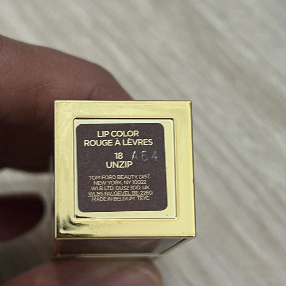 Tom Ford Gold Lip Color - Picture 2 of 3